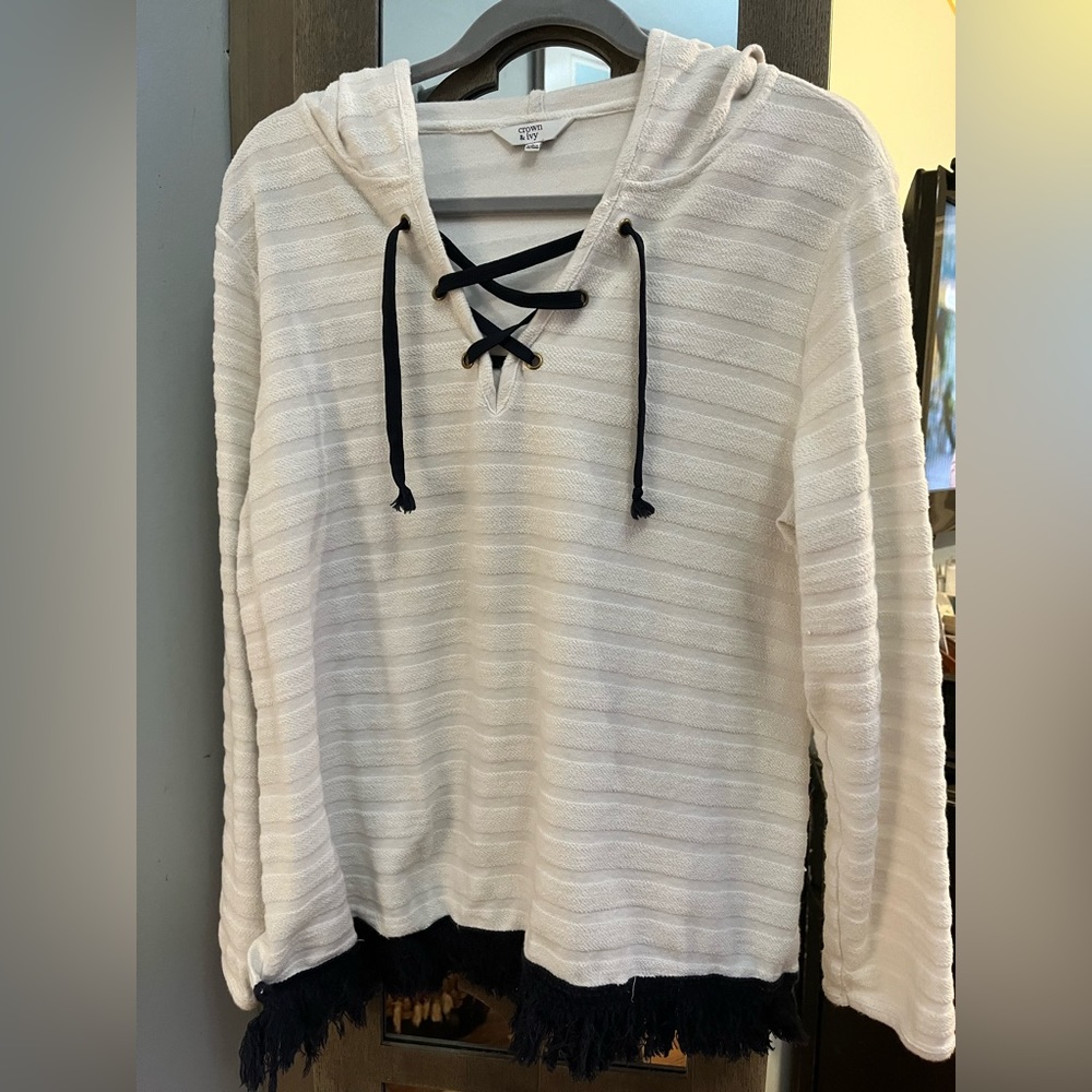 CROWN AND IVY sailor pullover! Cutest to set sail!! ⚓️